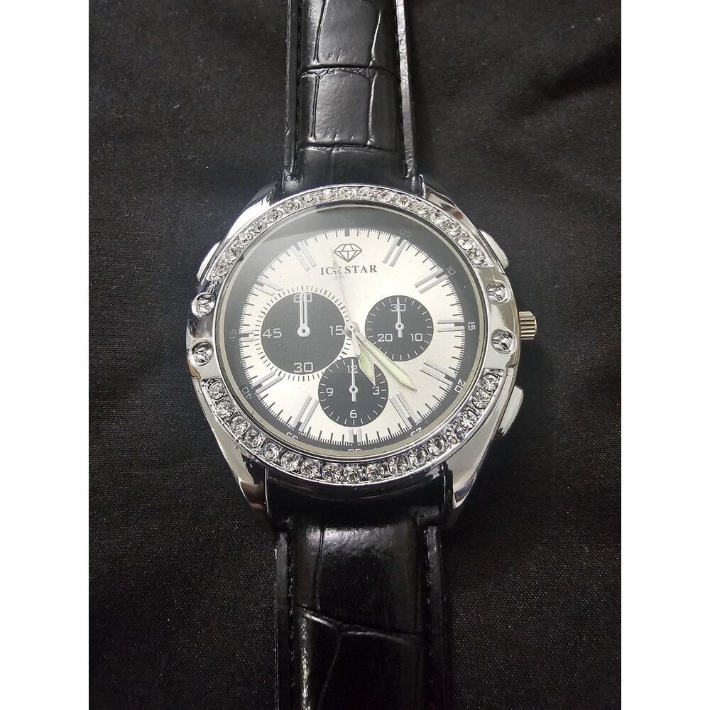 Silver Men's Fashion Chronograph Quartz Wristwatch Black Leather